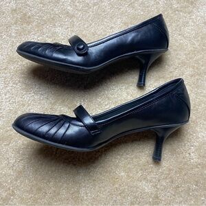 Hokus Pokus Women’s Black Round Toe Heels Size 8.5